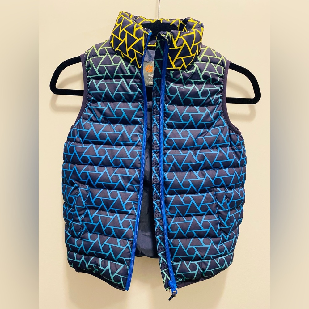 Like new boys puff vest - size 7-8